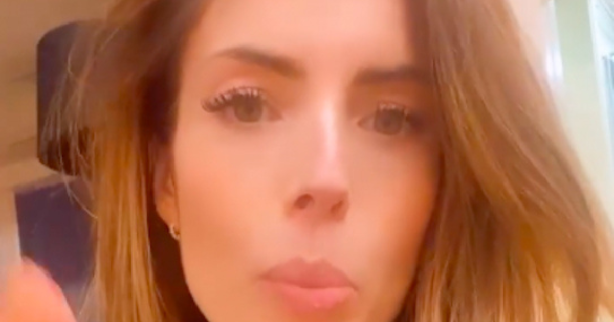 Lidia Bedman, mujer de Santiago Abascal, actualiza el estado de sus tres hijos, ingresados en el hospital: "Uno detrás de otro" - Elegí mal día