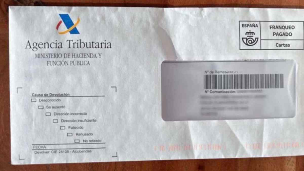 Correspondencia tributaria en una imagen de archivo