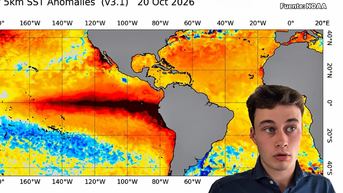 Jorge Rey ante un mapa de anomalías de temperatura del mar
